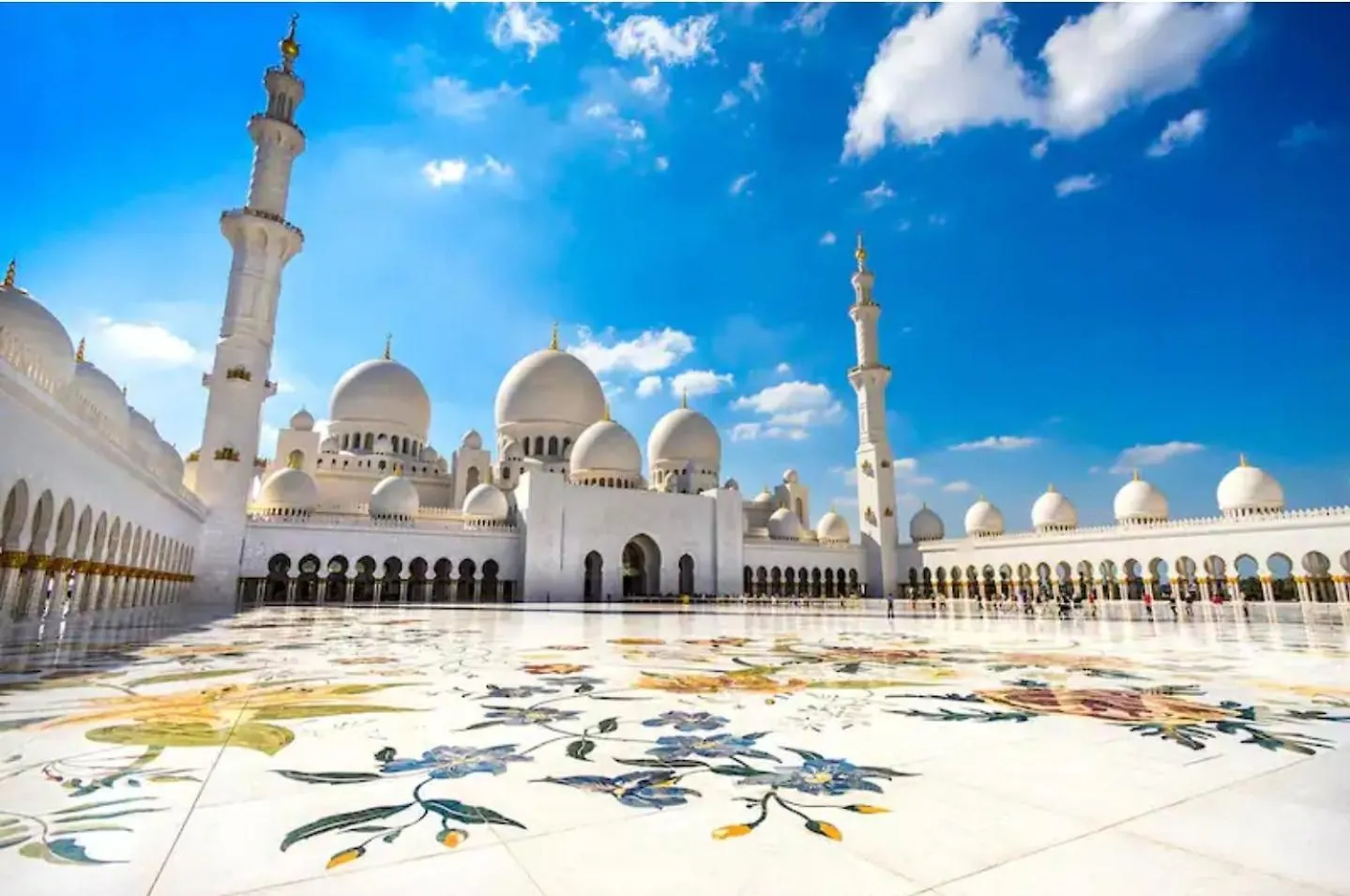 Heart Of Abu Dhabi - Luxury Room بيت شباب
